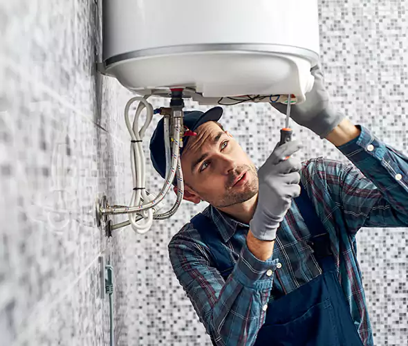 Expert Plumber for Hot Water Tank Maintenance in Union City, GA: Schedule Reliable Maintenance Services with Us